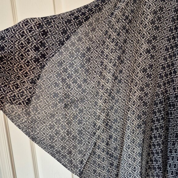 DVF Silk Chiffon  Ditzy Dress Size 8 early 2000's - Picture 7 of 9